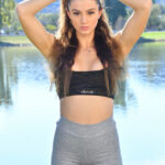 Fit amateur babe Kara strips her leggings in public & shows her bubble booty