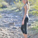 Amateur girlfriend Carlie strips her jogging outfit and poses nude outdoors