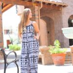 Marvelous amateur babe Nicole flashing her sexy booty and pussy in public