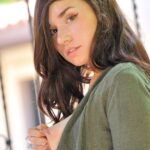 Glamour babe Lyanna stretches her nipples while changing to her yoga outfit