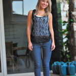 Gorgeous amateur beauty strips her jeans outdoors & spreads her hot teen ass