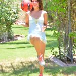 Amateur blue eyed babe Ariana toys herself before getting fisted
