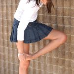 Sexy babe in short skirt Leilani reveals her hot boobs and pussy in public