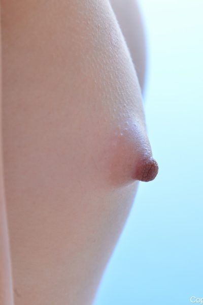 Skinny babe Roxanna masturbates with a vibrator during a nude yoga session Image #14